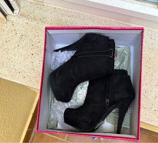 Botin negro usado 2 veces