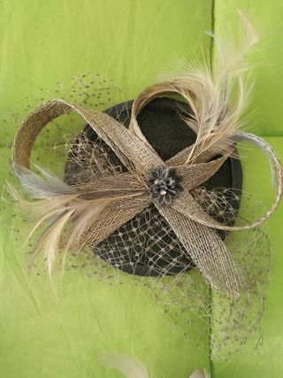 Tocados para el pelo o vestidos