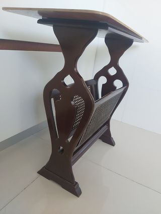 Revistero madera vintage,mesita apoyo, mesita tv.
