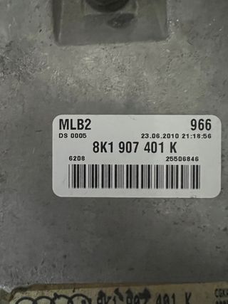 Centralita motor ECU 8K1 907 401 K