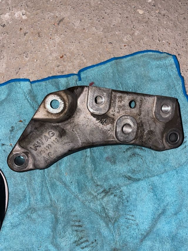 soporte de taco motor audi s3 8p aluminio