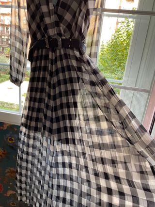 Vestido Maxi GUESS blanco y negro a estrenar TallM