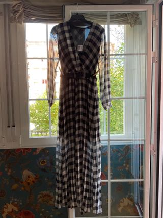 Vestido Maxi GUESS blanco y negro a estrenar TallM