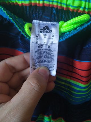 Bermudas Adidas. Talla M
