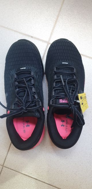 Zapatillas running hunder armour