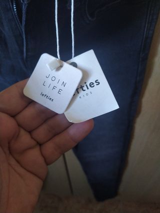 Pantalón vaquero niño. Elástico