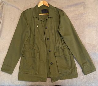 parka ligera verde militar