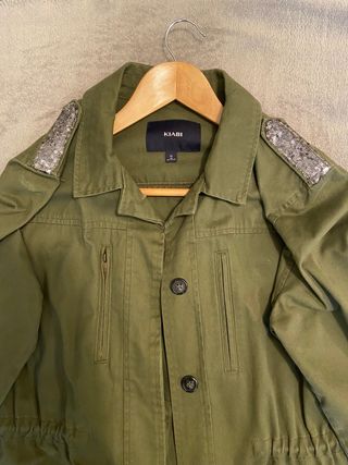 parka ligera verde militar
