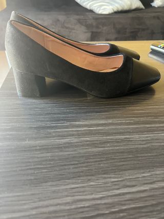 zapatos tacon de ante negro