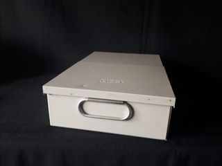 LIPS. Caja De Seguridad de Banco.