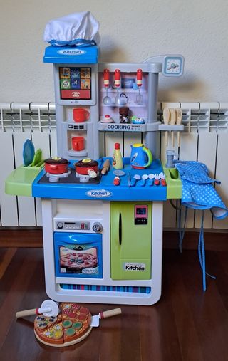 Cocinita y accesorios