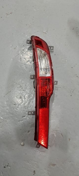 Piloto trasero iz de Kia esportage