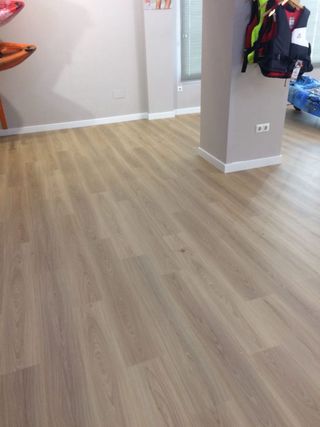 Carpintero montador de cocinas muebles