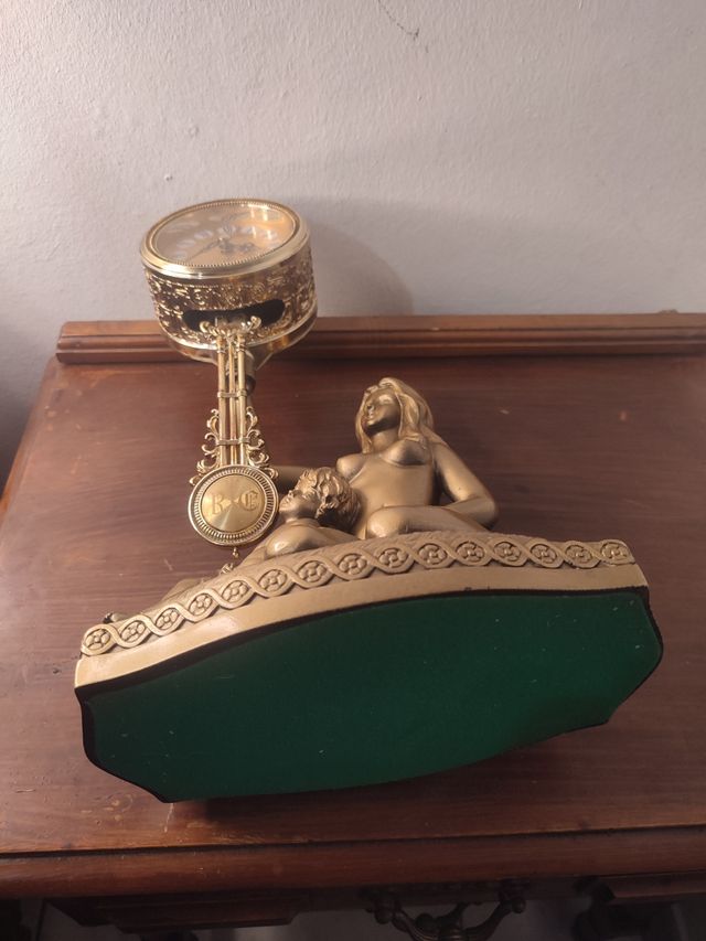 OFERTA!!! Reloj péndulo sobremesa marca RHYTHM