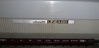 Maquina de escribir Olivetti 88 vintage