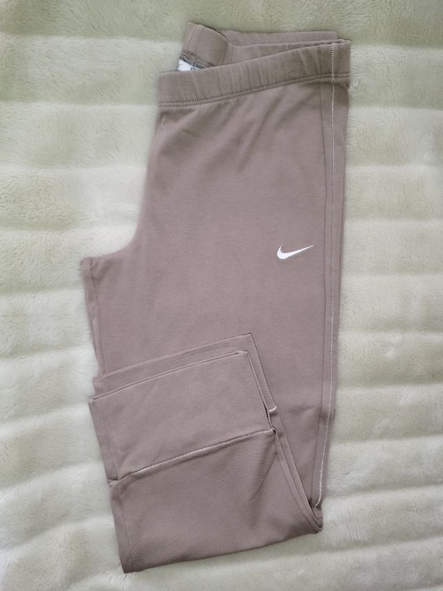 Malla Nike Fit