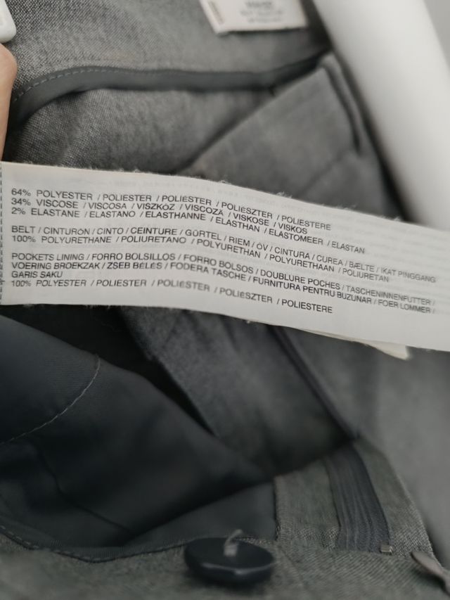 Mango. Pantalón traje