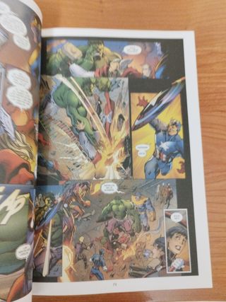 2libros de Marvel "Los vengadores"