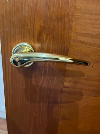 Manillas para puertas.