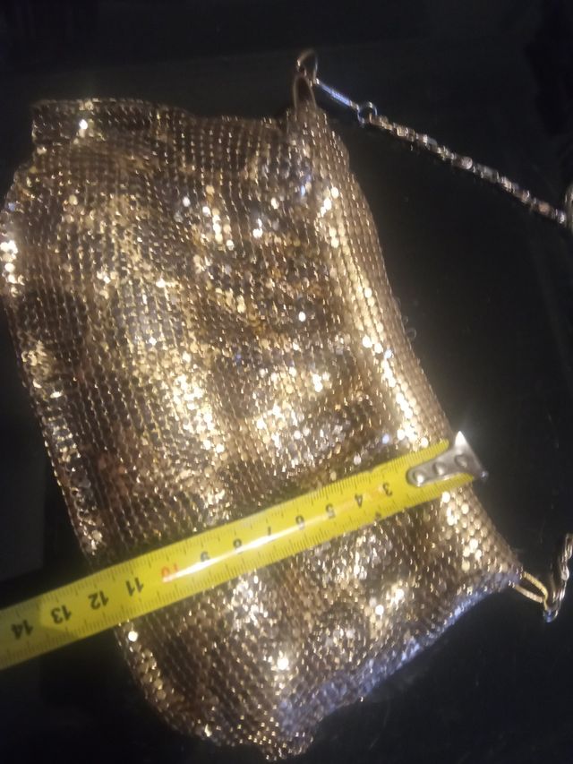 Bolso malla metálica dorado
