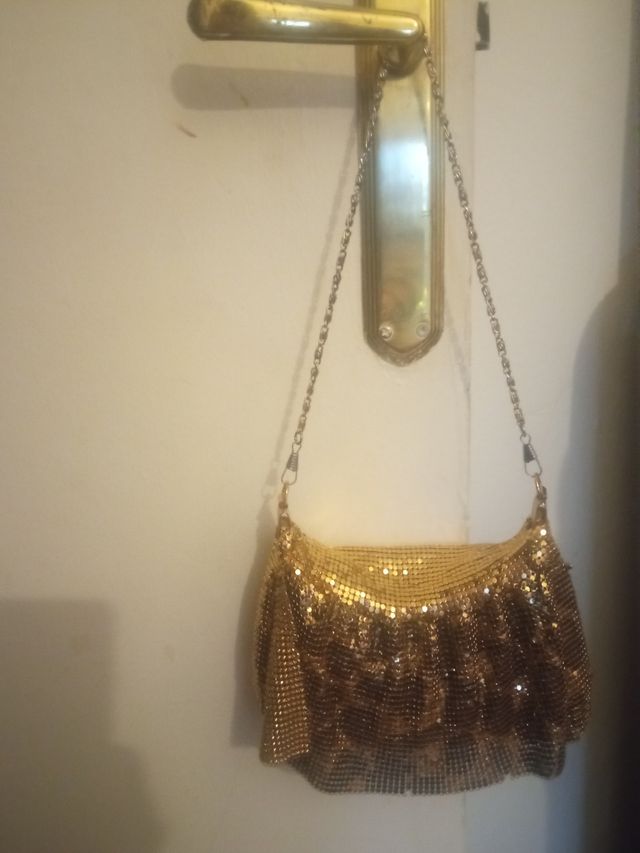 Bolso malla metálica dorado