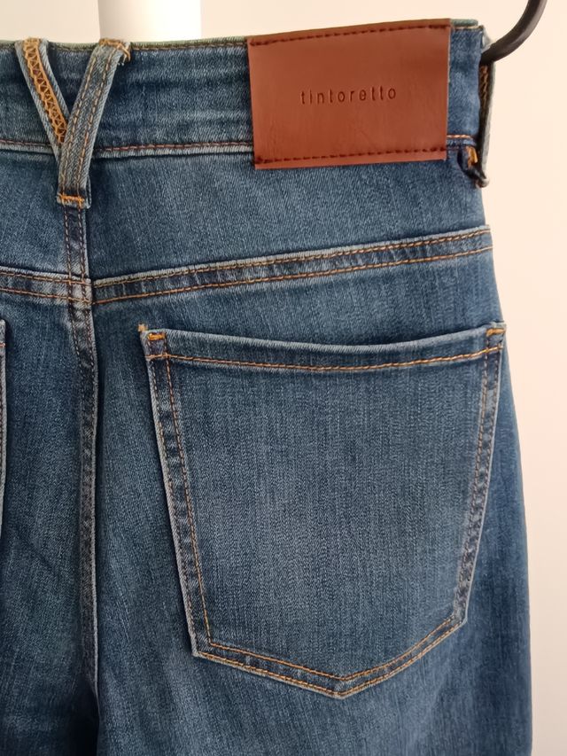 Tintoretto. Vaqueros detalle lateral. Impecable