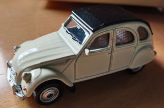 Modellini di 5 auto in scala Super 9.. 1:60