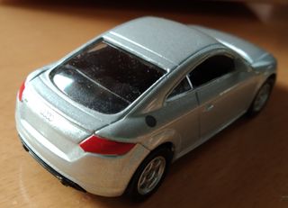 Modellini di 5 auto in scala Super 9.. 1:60