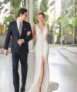 Vestido de novia Belgica. Rosa Clara.