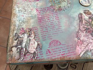 Cajonera decorada a mano LA BELLA DURMIENTE