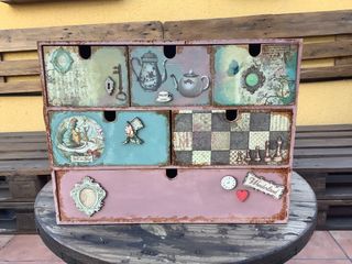 Cajonera decorada a mano personalizada ALICIA 4