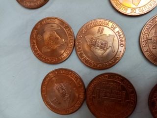 Lote 11 medallas de cobre