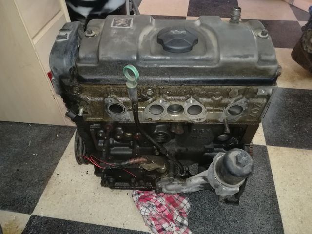 Motor 1600 Peugeot 306 gasolina año 2000