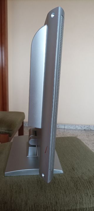 TELEVISIÓN 14 PULGADAS