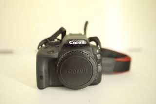Canon EOS 100D / SL1 liviana para viajes