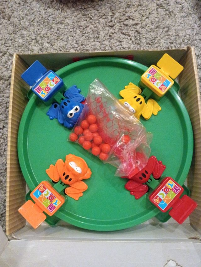 Juego de la ranita hambrienta. tragabolas