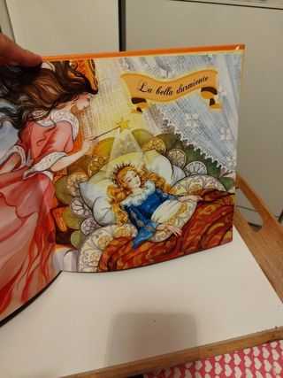 Cuentos de Hadas Susaeta. Nuevo. libro grande