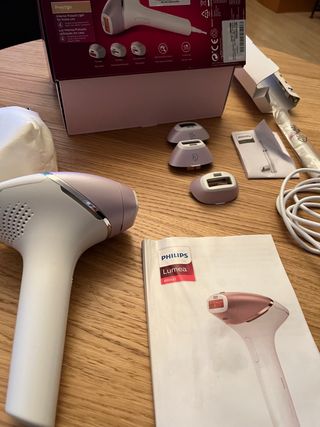 Philips Lumea IPL Serie 8000. Fotodepilador