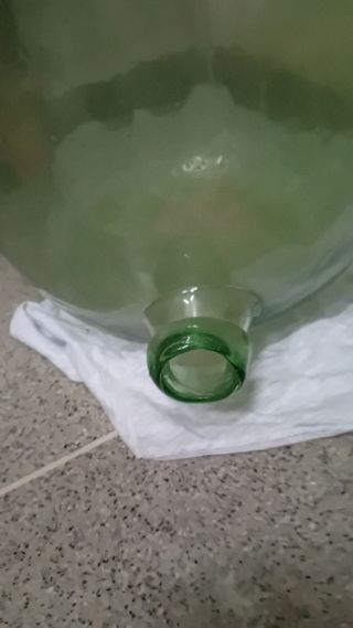 Damajuana, garrafa de cristal muy grande