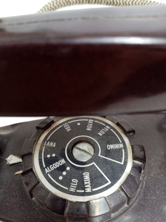 Plancha eléctrica antigua 