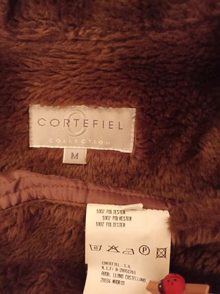 Chaquetón con capucha