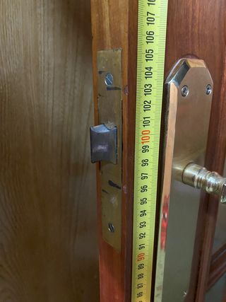 Dos puertas acristaladas de madera maciza