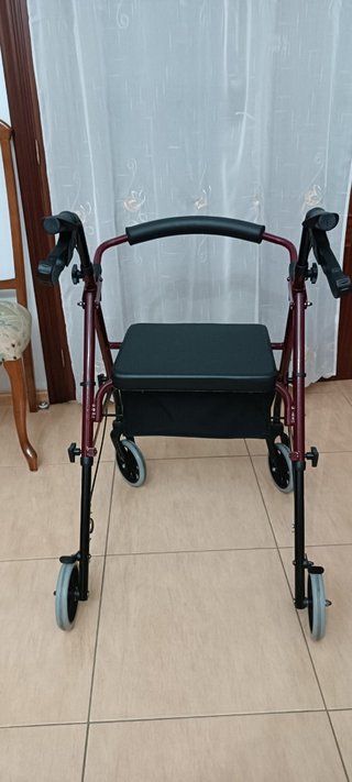 Andador con ruedas