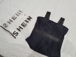Bañador en negro sin estrenar de shein