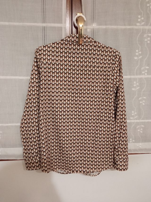 Blusa estampada de mujer