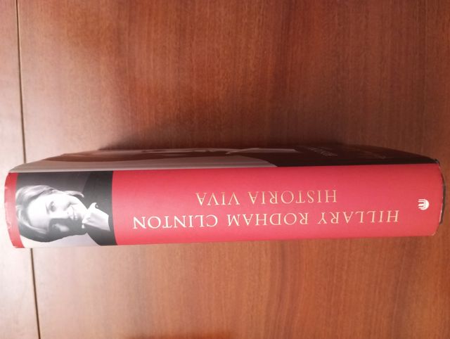 Libro Hillary Clinton.