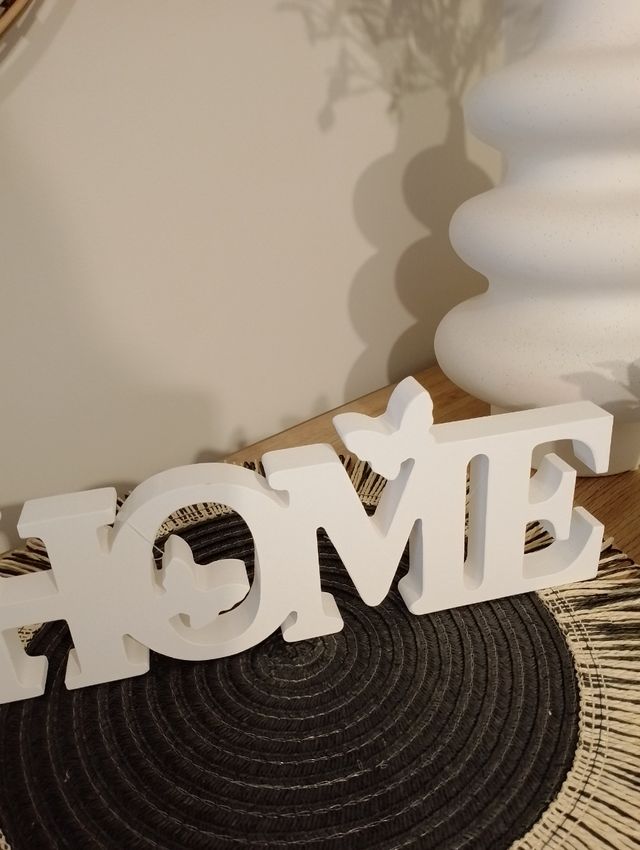 Precioso letrero HOME mariposas