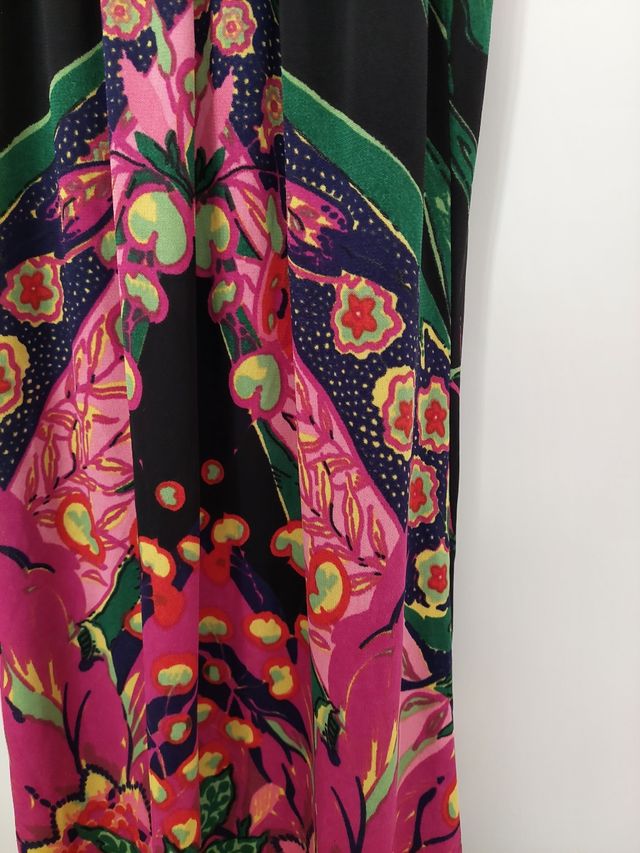 Vestido estampado sin manga