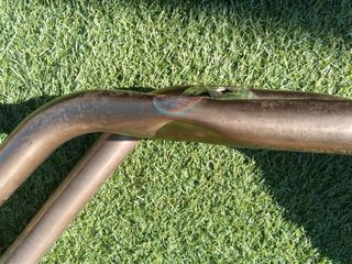 Colector escape BMW F800GT dañado