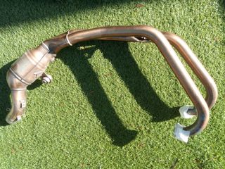 Colector escape BMW F800GT dañado